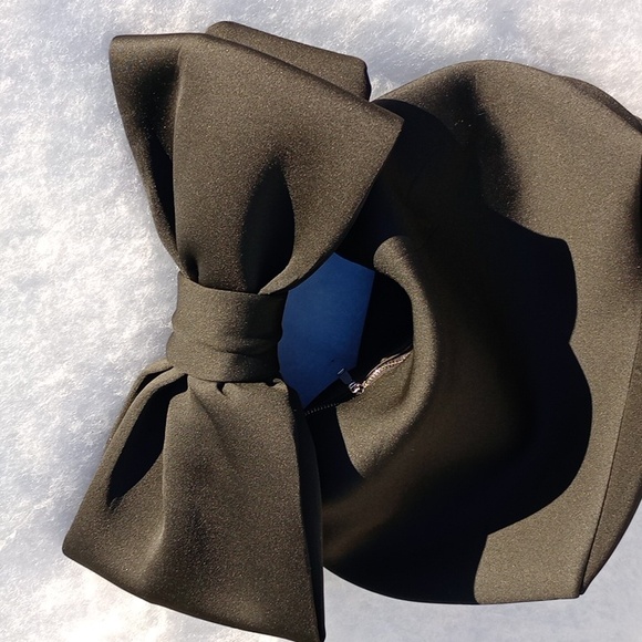 Black Bow Purse - Picture 2 of 3